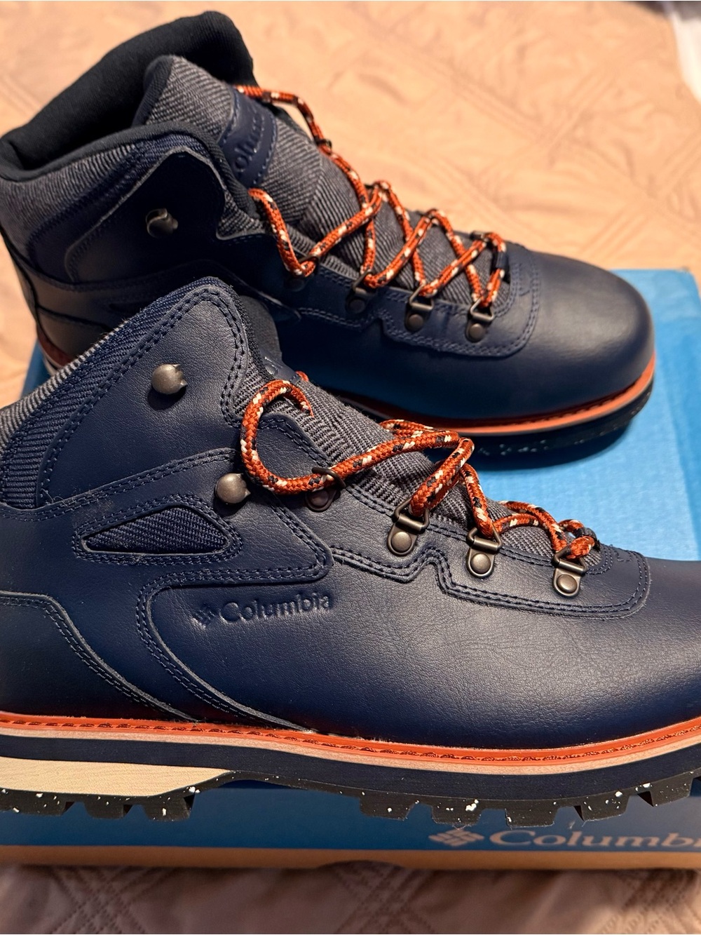 Columbia Men’s Navy Big Ridge Boots